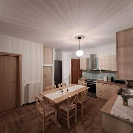 Sea View Maisonette Just 250m From The Fully Equipped & Spacious! Hébergement de vacances Agiokampos